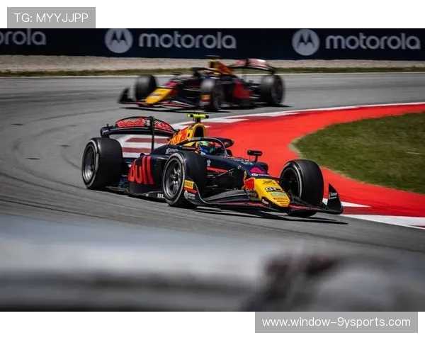 维斯塔潘续约红牛F1赛季争冠格局生变引发车坛震动与车队博弈升级