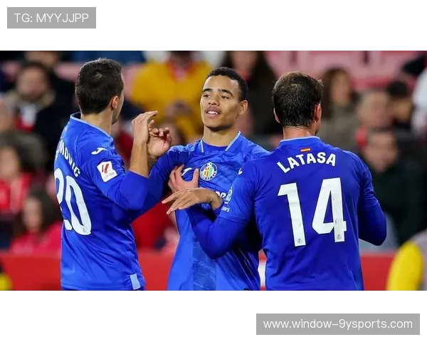 塞维利亚俱乐部宣布新任主帅上任并展望新赛季目标 塞维利亚俱乐部宣布新任主帅上任并展望新赛季目标