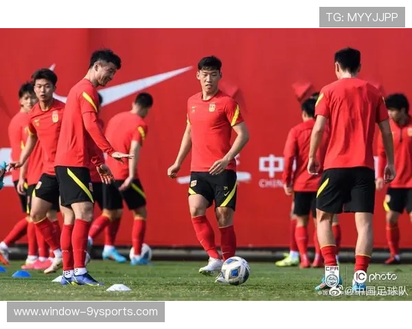 国足备战新赛季阵容调整引关注年轻球员或成关键力量